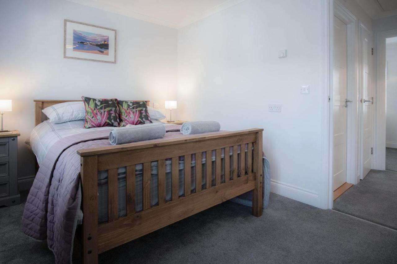 Ty Melyn - 2 Bedroom Cottage - Tenby Exterior photo